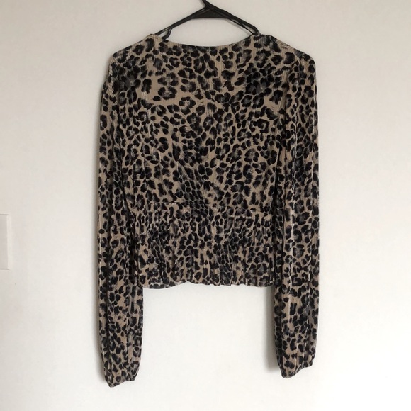 🔴 zara leopard print going out top - Picture 3 of 4